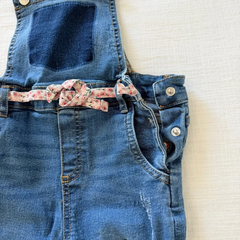 7 For All‎ Mankind Girls Denim Overalls Medium Wash Floral Trim Distressed 4T